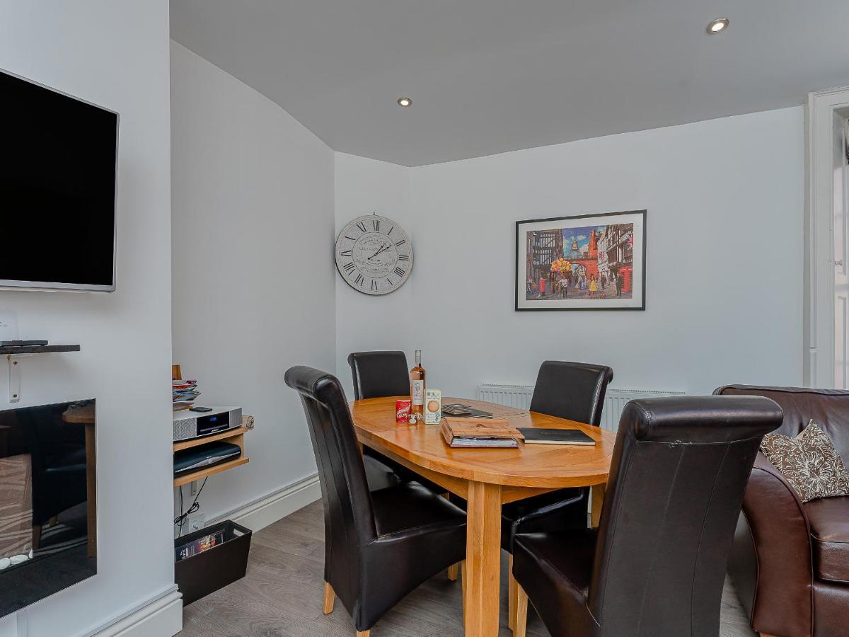Flat 4A Apartment Chester Exterior foto